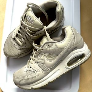 Nike airmax 6.5 women. Nude